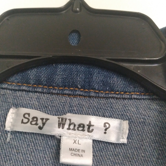 Say What? Distressed Jean Jack in a XL - Picture 3 of 3